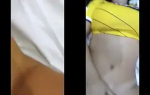 Gostosa dando o cu de quatro com tesão
