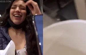 Mulheres gostosas para transar no McDonald’s e receber calda de leite quente