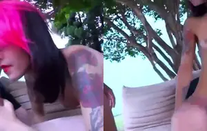 Novinha putinha em ménage com dois brasileiros sacanas