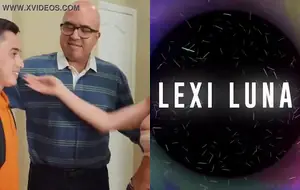Mulheres gostosas para transar no quarto dando prazer com aspirador e gemendo de tesão