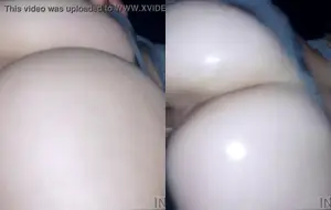Novinha de quatro levando rola grossa do negão até gemer sem parar