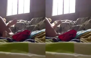Xvídeos sexo com amante ardente no chão da sala gemendo alto